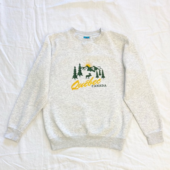 Quebec Embroidered Crewneck Sweatshirt - Picture 2 of 12